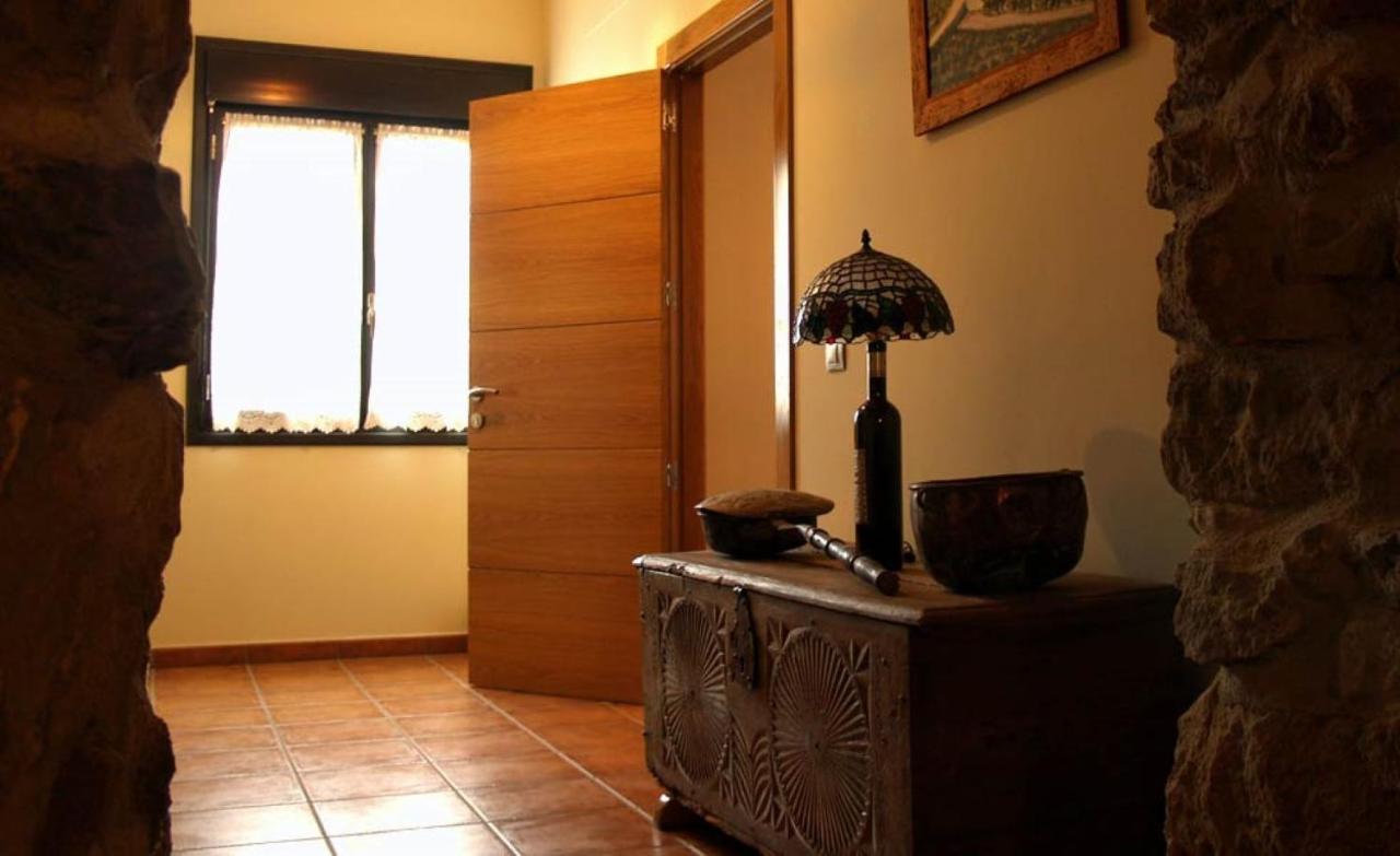 Arkupe Etxea Guest House Arroniz ภายนอก รูปภาพ